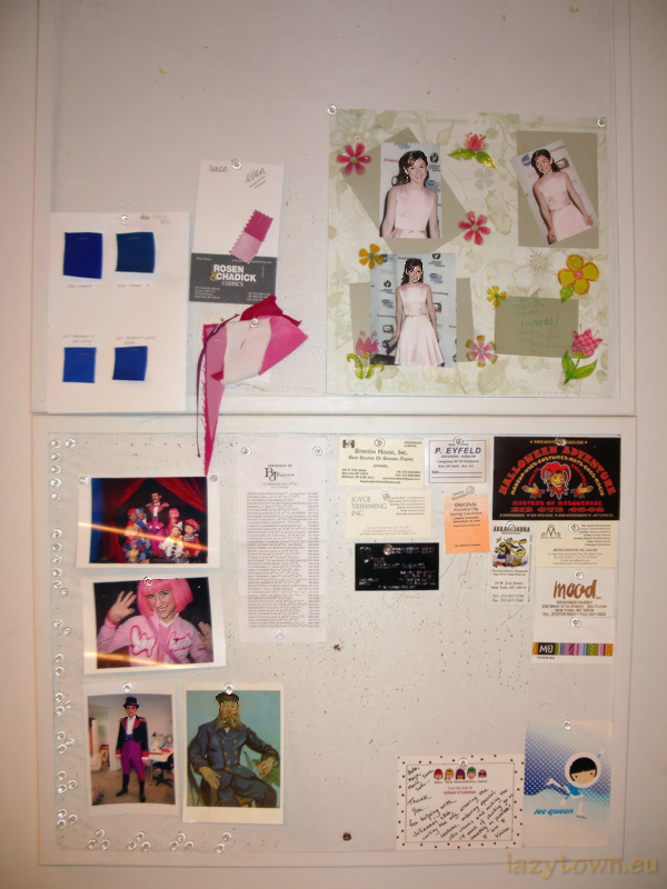 Studio rooms wall decoration 006
