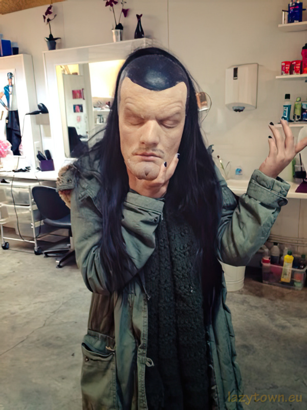 Studio rooms make up n hair 009