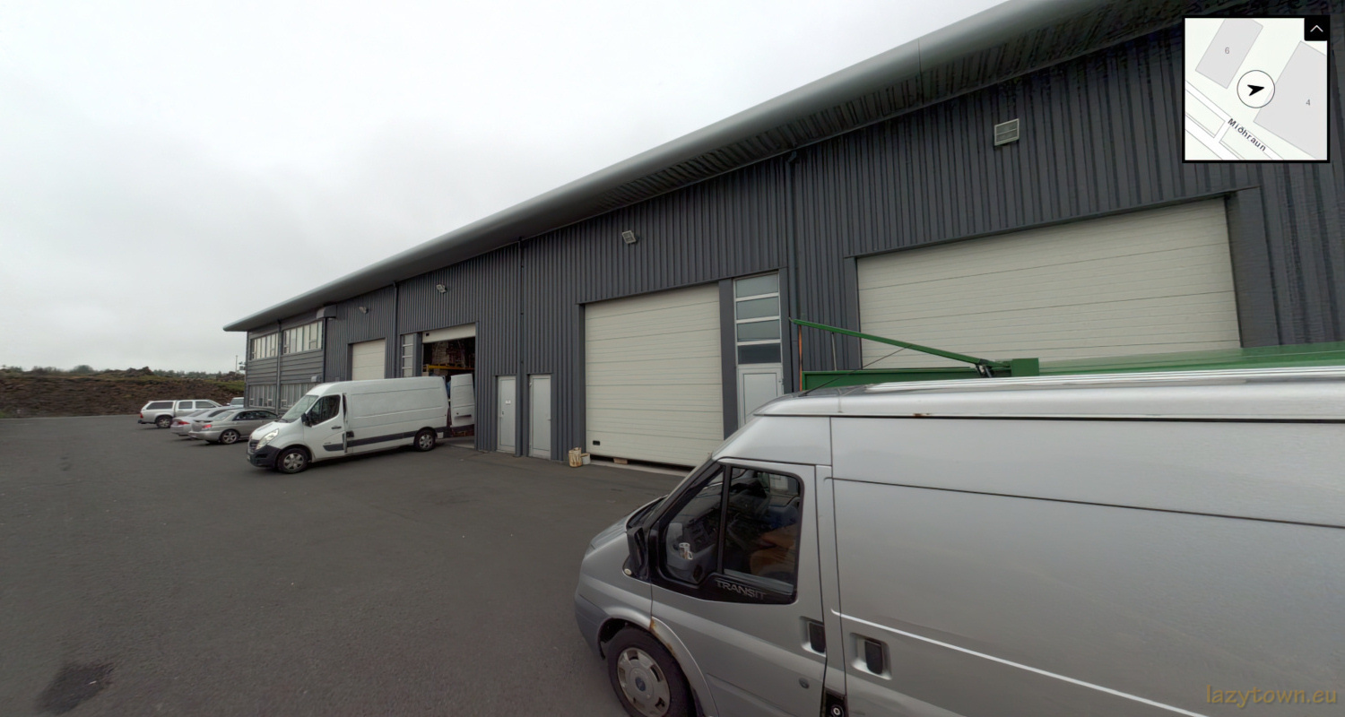 Studio outside view 23