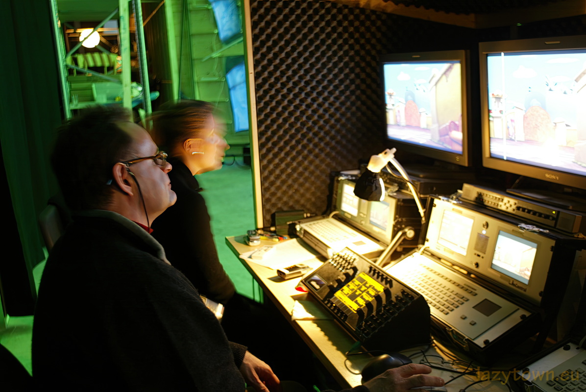 Studio rooms computer rooms 004