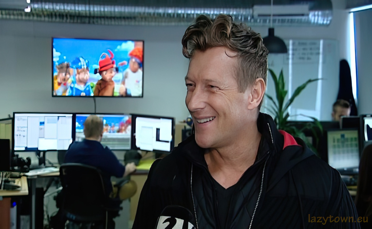 Studio rooms computer rooms 010