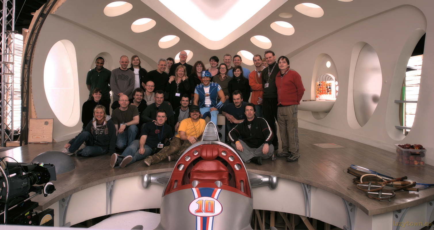 Behind the scenes photoshoot crew 007